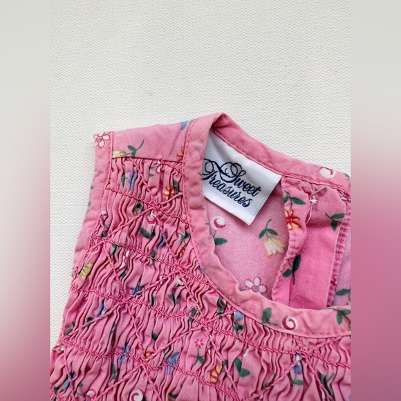Vintage “Sweet Treasures” Smocked Dress- Pink Floral -Button &Bow Back -Size 24m - Picture 2 of 7